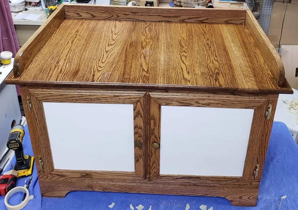 Cat Litter cabinet with top bench