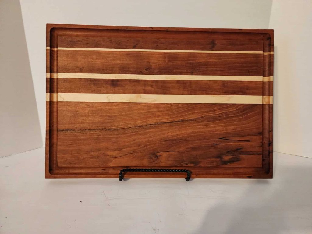 Cutting board cherry and maple wood